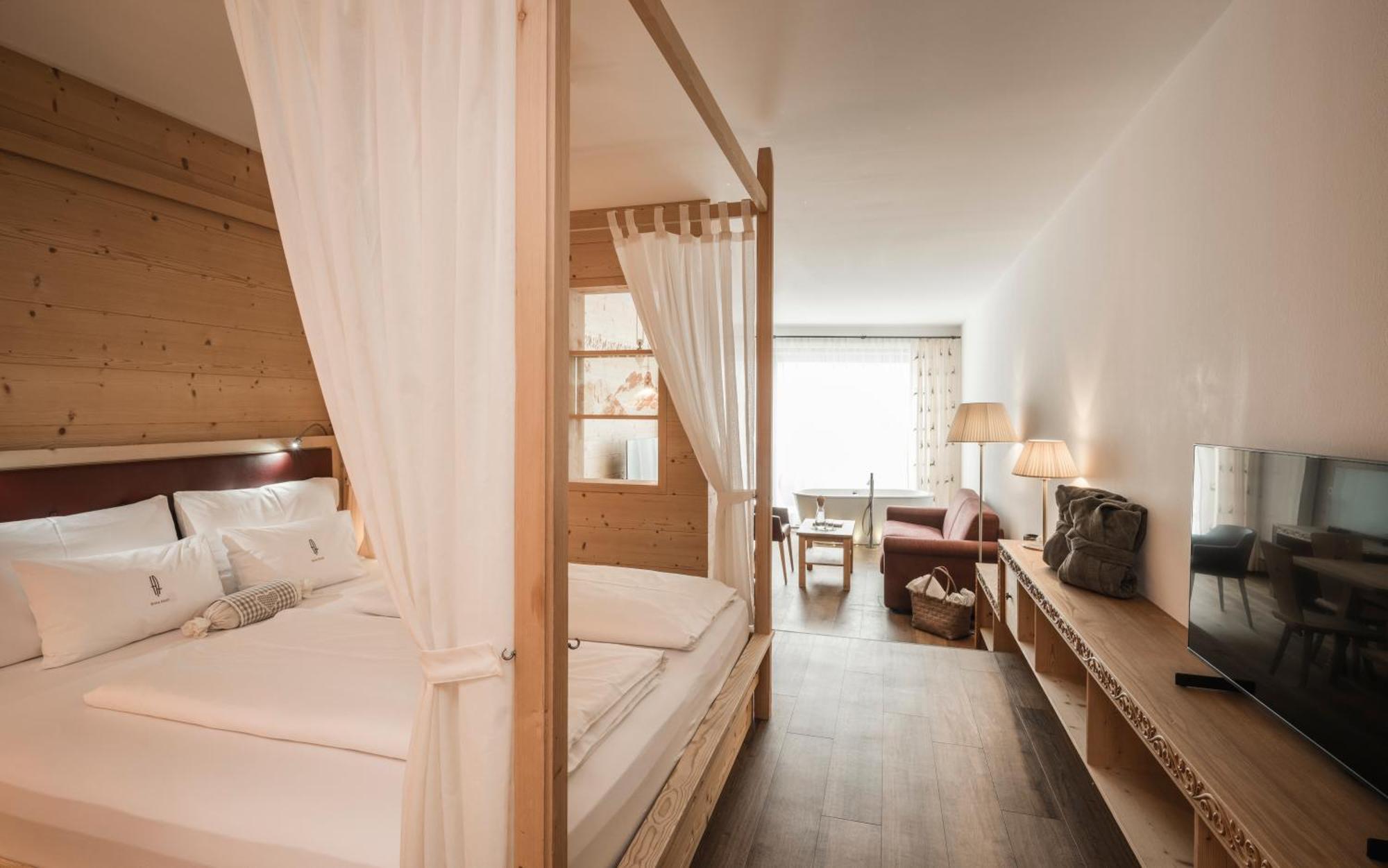 Alpenheim Charming & Spa Hotel Ortisei Luaran gambar